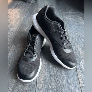 Women’s Reebok shoes